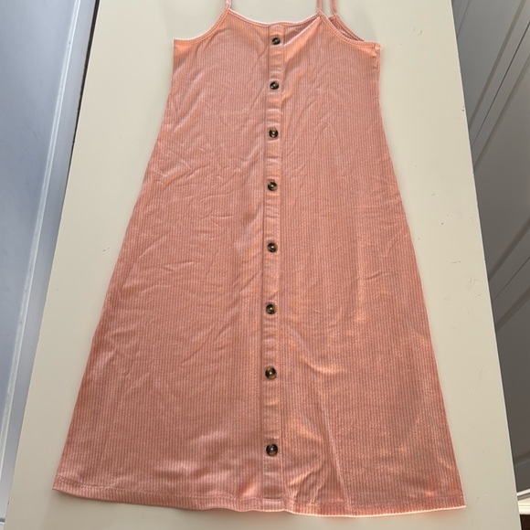 Art class spaghetti strap dress. Faux buttons Color- peach. Size med (7/8 yrs) - Picture 1 of 4